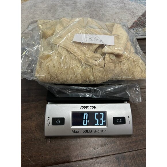 Belle Du Jour Sheer Butter Yellow Lace Button-Down Blouse Womens Sz Small - Picture 10 of 10